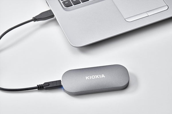 KIOXIA EXCERIA PLUS Portable External SSD 2TB (LXD10S002TG8) - Grey